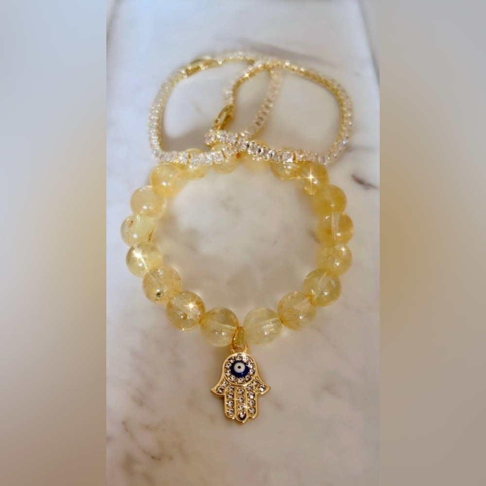Citrine gemstone, Hamza hand. Stretch bracelet Swarovski crystals.